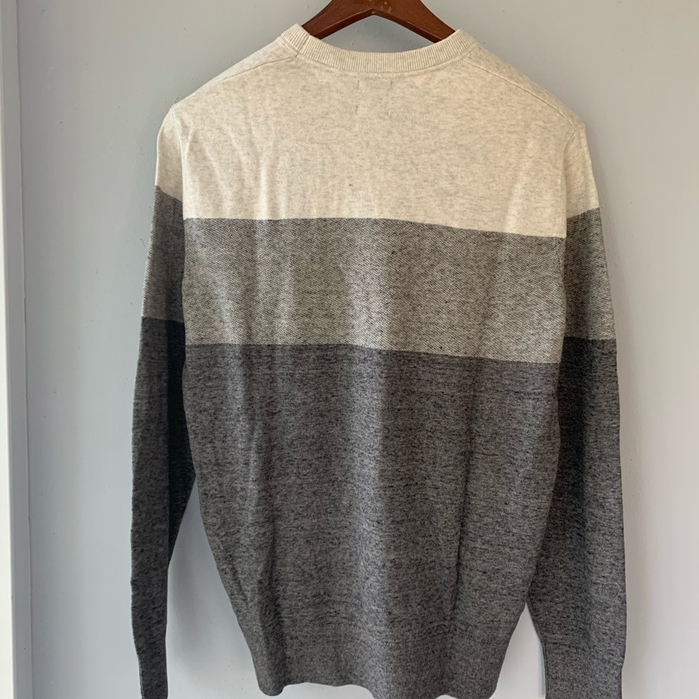 Gap grey colorblock sweater